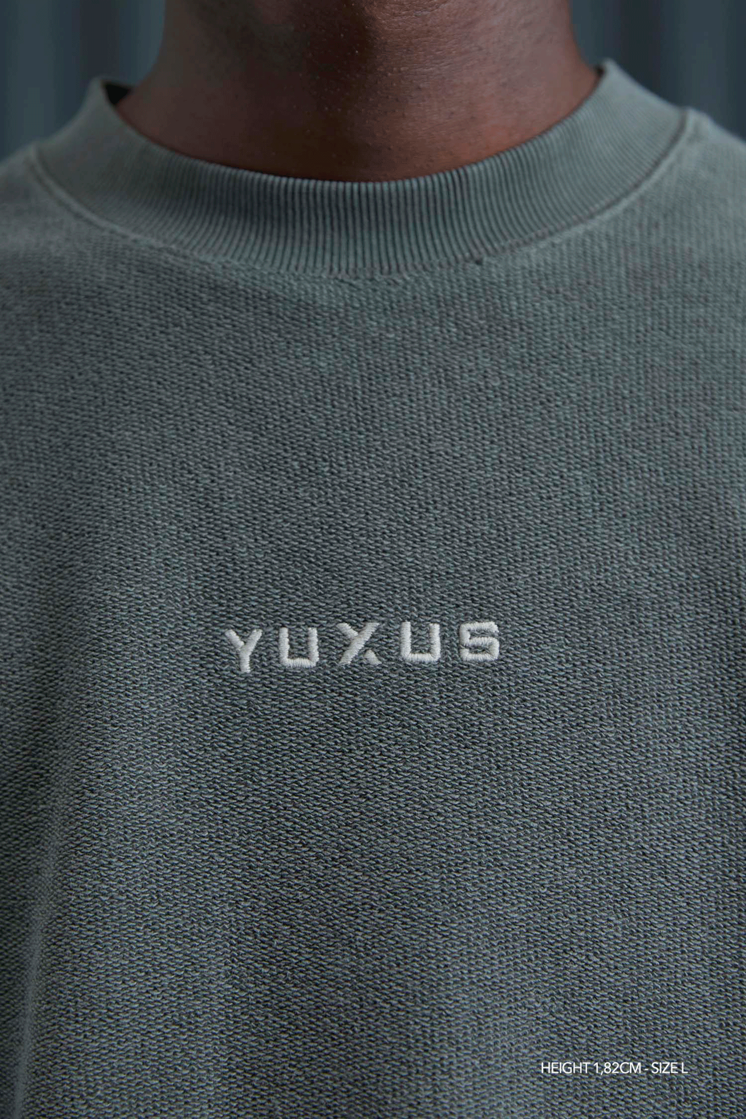 AGATE "VANGUARD" CREWNECK